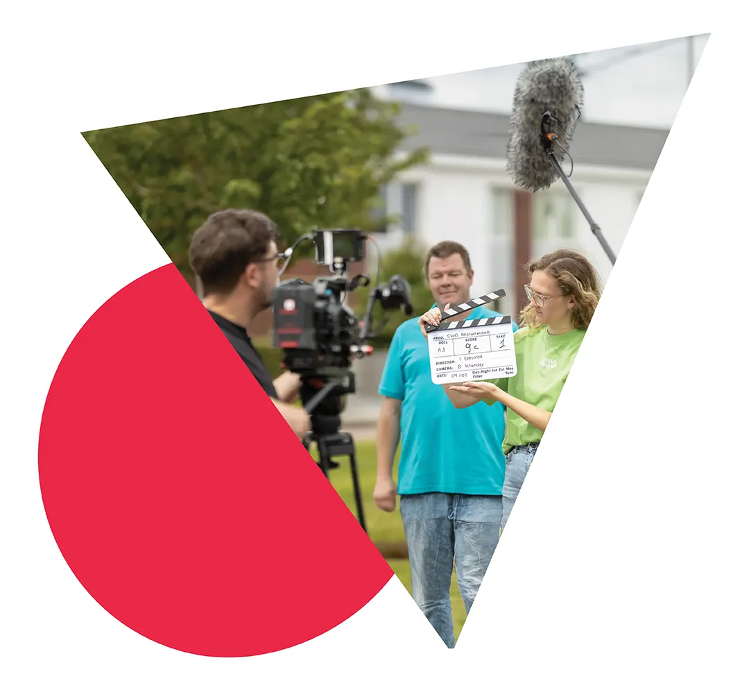 Videocontent is onmisbaar als je strategisch aan de slag wilt met content voor jouw bedrijf of organisatie. Je kunt videocontent op verschillende platformen inzetten om een product, dienst of event te promoten. Krachtig, persoonlijk en effectief!